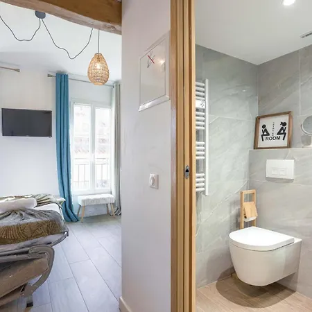 Majopi 10 - Central, Ac, Close To Palais & Beaches Cannes